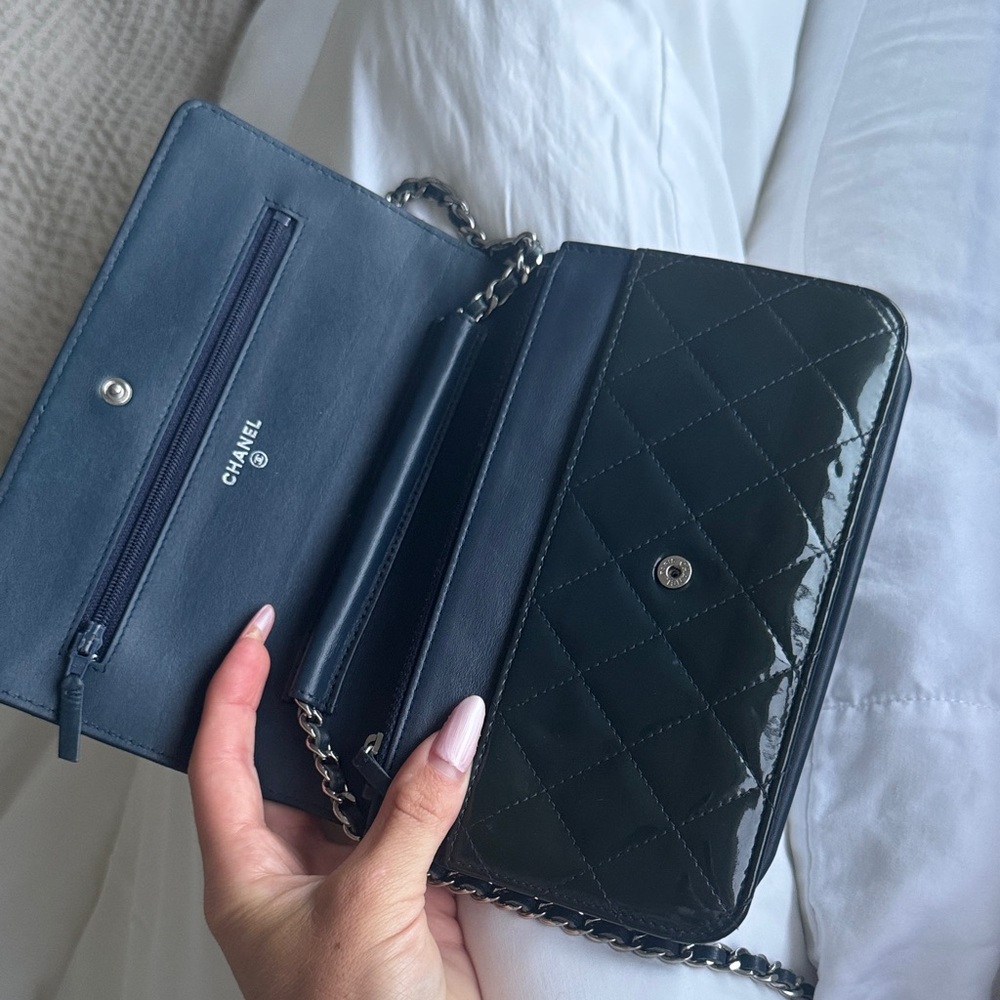 Chanel Blue Patent Leather Crossbody Bag - Picture 5 of 8